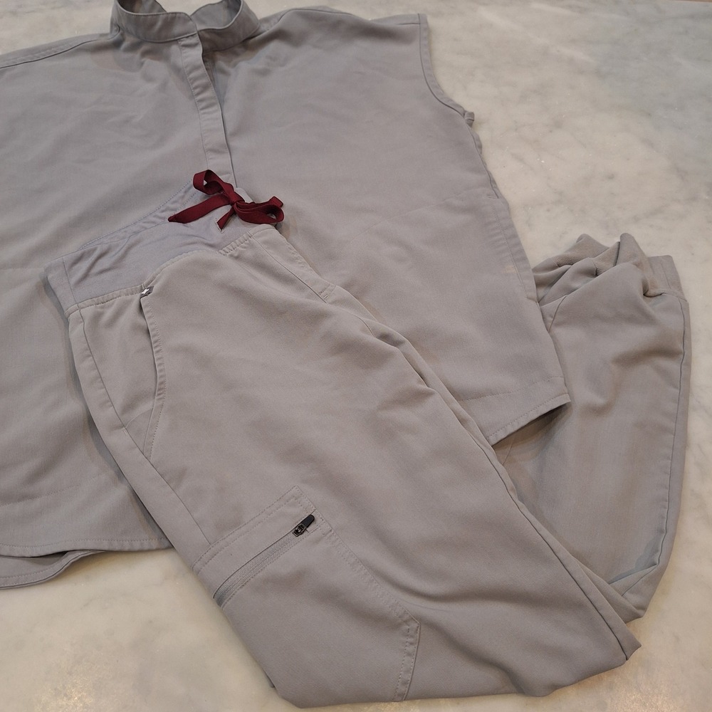 FIGS Scrub Set Women S Grey Sleeveless Top & Jogger Pants Technical W18SW2005
